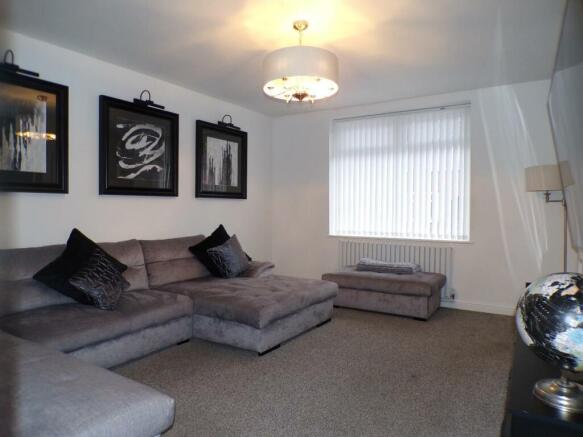StansfieldSt55lnge1.JPG