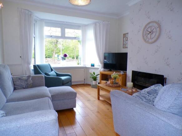 FoxdentonLn207lnge1.JPG