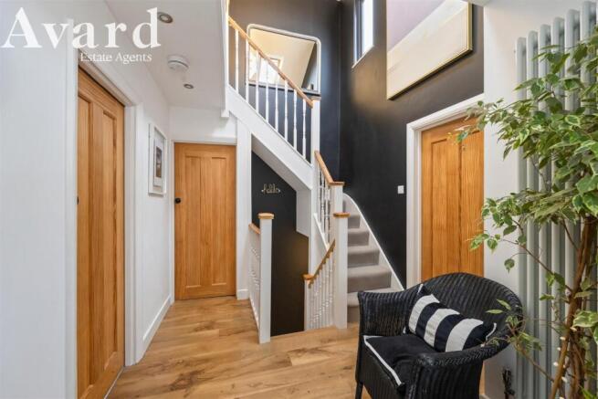 Greenfield Crescent, 46-024.JPG