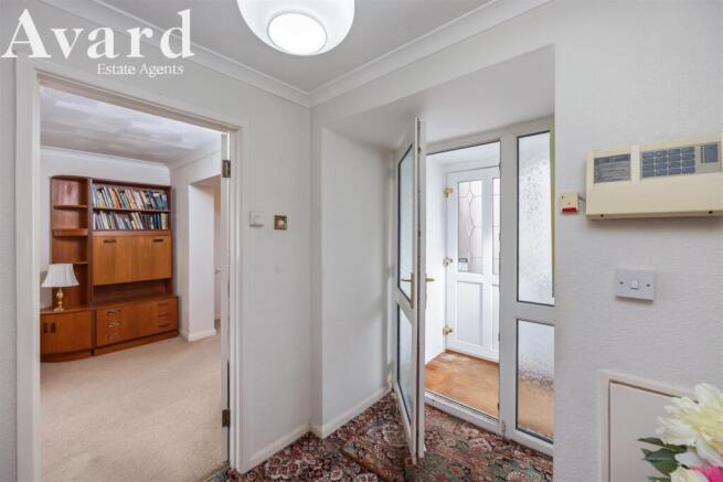 Elsted Crescent, 8-001.jpg