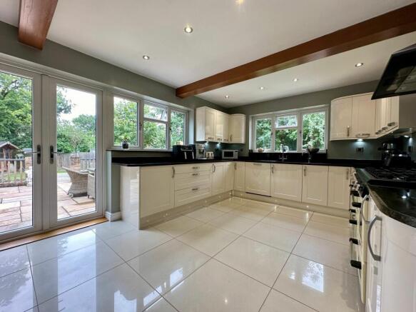Kitchen/Breakfast Room