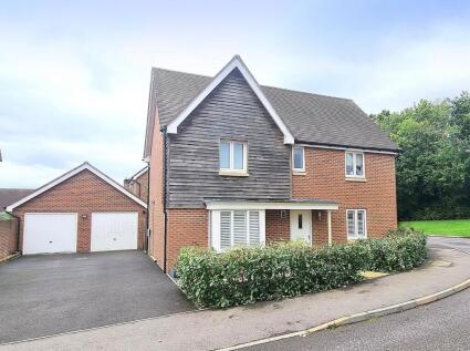 Langmore Lane, Lindfield, RH16