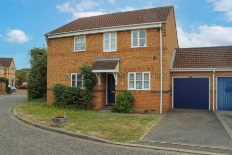 Stewart Place, Wickford, SS12