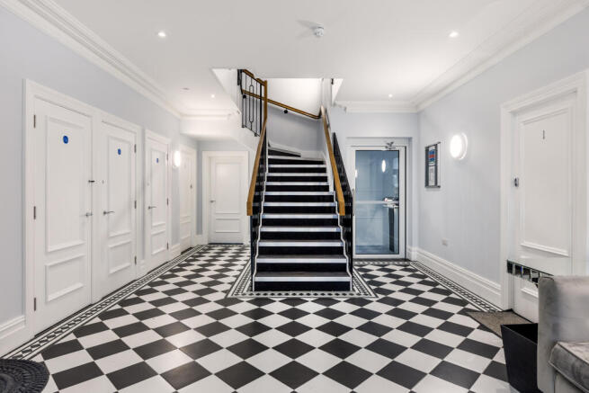 Ivy Court 8- hall