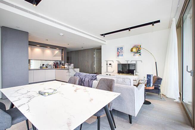 Kitchen & Dining