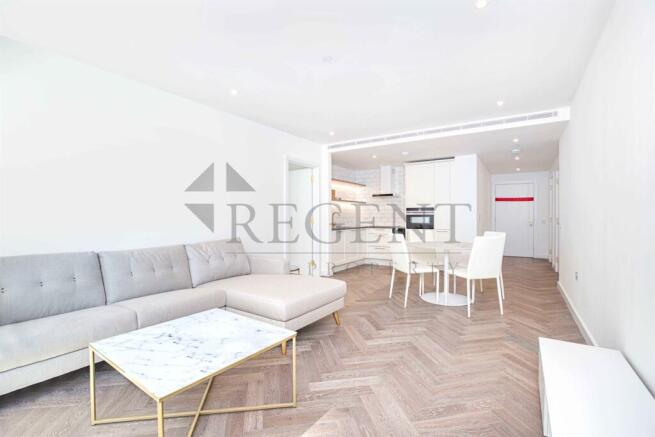 Full living room vie