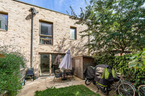 Rosebay Gardens, Oxford