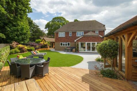 Blacksmiths Court, Bredhurst