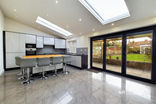 Kitchen/Dining/Day Room