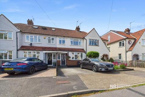 Hartfield Road, Chessington, Surrey. KT9 2PP