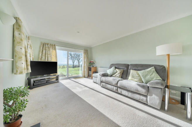 1406557-11-6979fb...