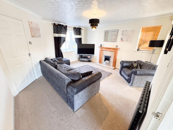 Lounge 1