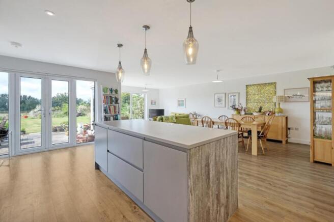 Kitchen/Dining/Lounge