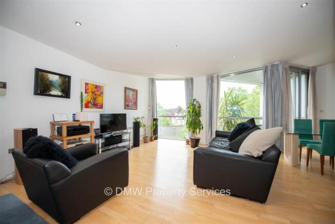 Lounge/Diner/Kitchen
