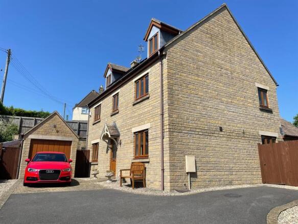 East View Court external.JPG