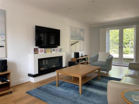 Living room.jpeg