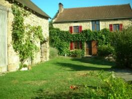 Photo of servant, Puy-de-Dme, France