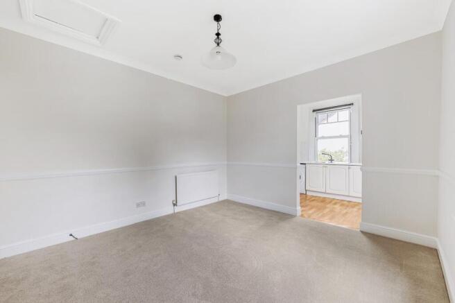 Low res - Flat 3 - 38 Fauconberg Road (2).jpg