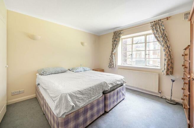 1 mulberry discount close hendon