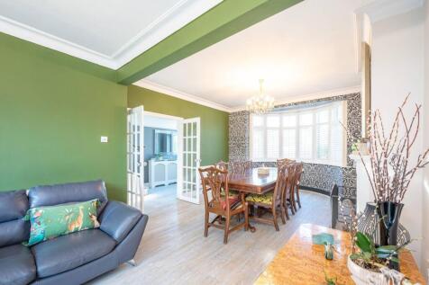 Waterfall Road, New Southgate, London, N11