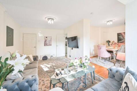 Aitken Road, Barnet, EN5