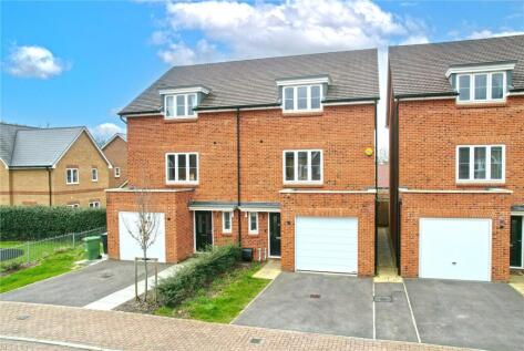 Minleys Close, Ash, Aldershot, Surrey, GU12