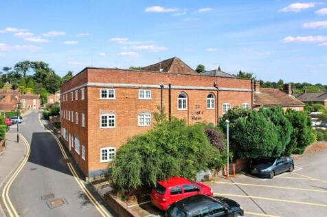 Bear Lane, Farnham, Surrey, GU9