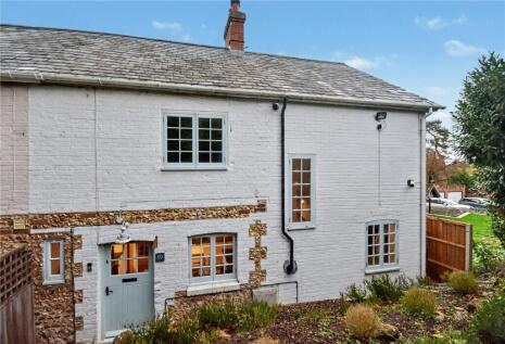 Shortheath Road, Farnham, Surrey, GU9