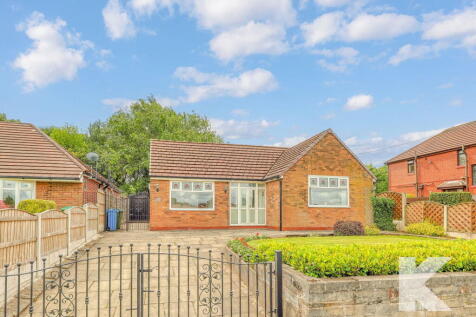 37 Ferney Field Road, Chadderton, Oldham, OL9 0LU