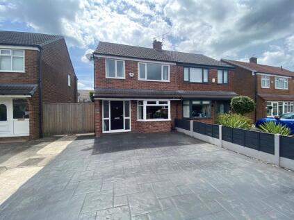 73 Shaw Head Drive, Failsworth, Manchester, M35 0SD
