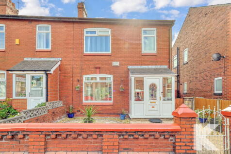 176 Denton Lane, Chadderton OL9 8PL
