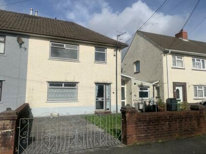 Ystradgynlais - 3 bedroom semi-detached house for sale