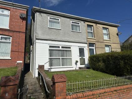 Glan Yr Ysgol, Ystalyfera, Swansea.