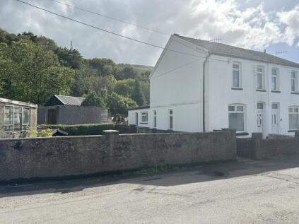 Glannant Terrace, Ystradgynlais, Powys.