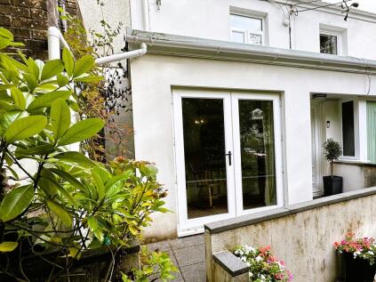 Heol Gwys, Upper Cwmtwrch, Swansea.