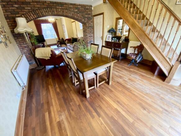 Lounge/Dining Room