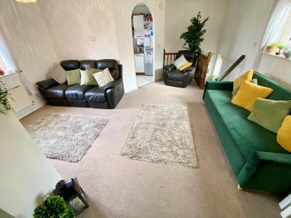 Lounge/Dining Room