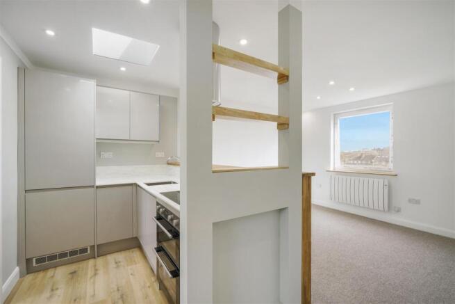 Flat 1, 20 Greyhound Road - zigqlRUQhSRHbu71bAYm.j