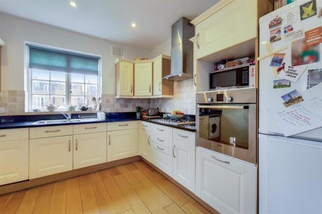 4_Kitchen-1.jpg