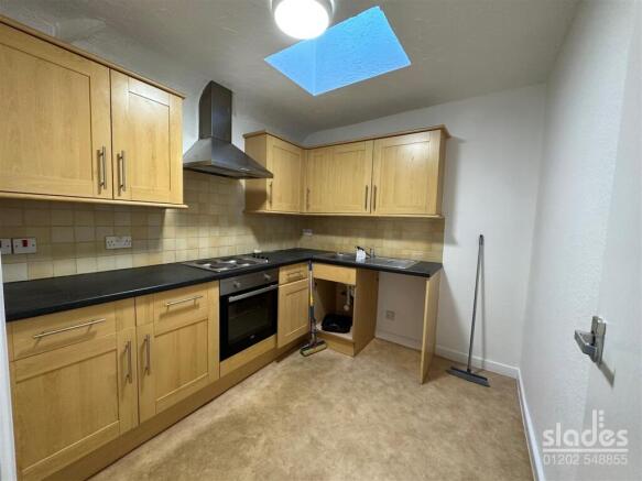 Flat 7 Hobart Court (2).JPG