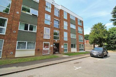 Deborah Close, Isleworth, TW7