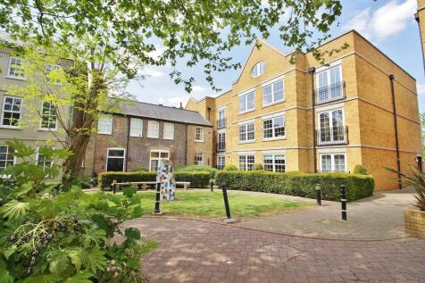 Holme Court, Twickenham Road, Isleworth TW7