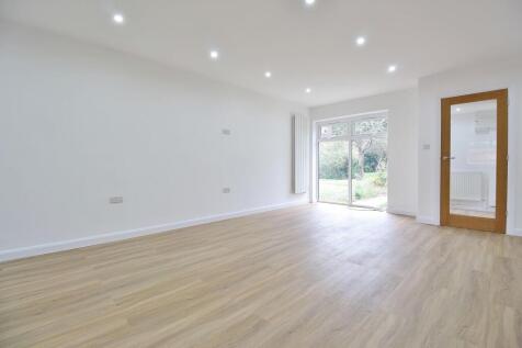 St. Christophers Close, Isleworth, TW7