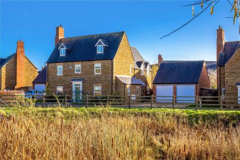 Hampton Drive, Kings Sutton, Banbury, Oxfordshire, OX17