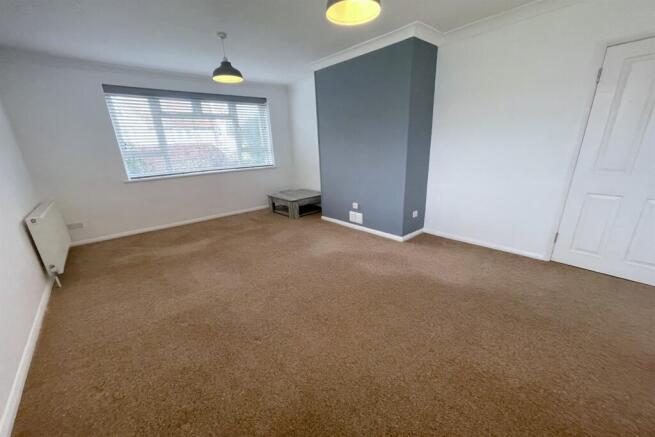Lounge/sitting room