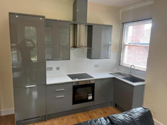 Kitchen 2.jpg