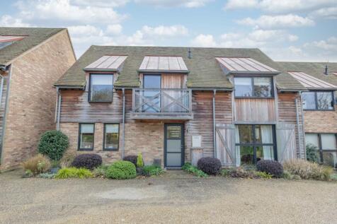 Hawarden Place, Canterbury Road, Wingham, Canterbury, CT3