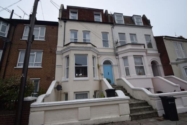 4 Bedroom Terraced House To Rent In A Cottage Grove Southsea Po5