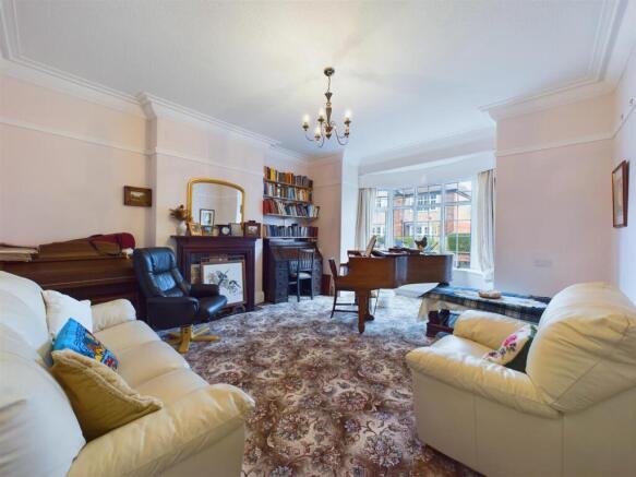 Lounge: