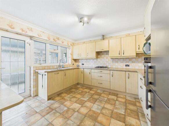 Kitchen: